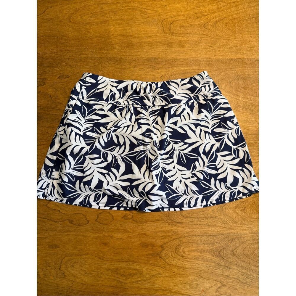 Hurley Women's Palm Print UPF 50 Pull-on Performance Swim Skort Navy White Large